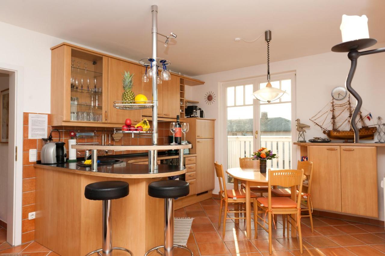 Villa Duene Mit Grosser Sonnenterrasse, Kamin, Wlan Und Tiefgarage Fuer 2-4 Personen Ostseebad Kühlungsborn Exteriér fotografie