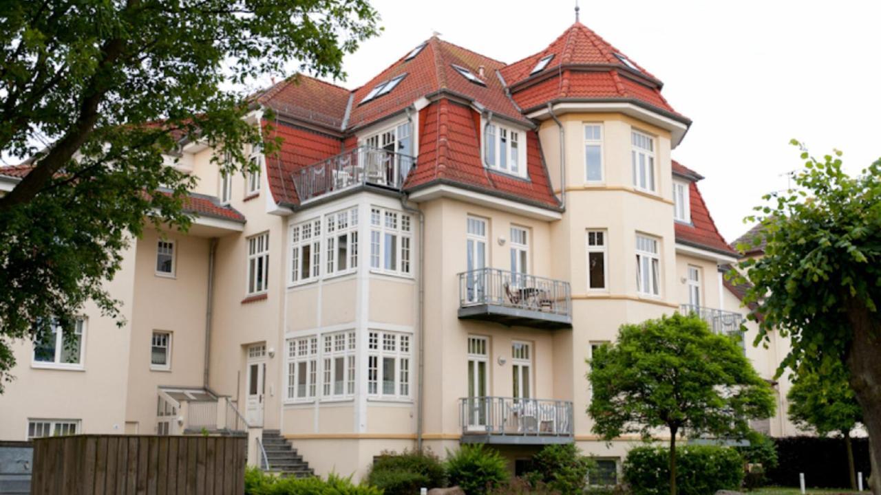 Villa Duene Mit Grosser Sonnenterrasse, Kamin, Wlan Und Tiefgarage Fuer 2-4 Personen Ostseebad Kühlungsborn Exteriér fotografie